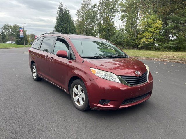 2012 Toyota Sienna LE