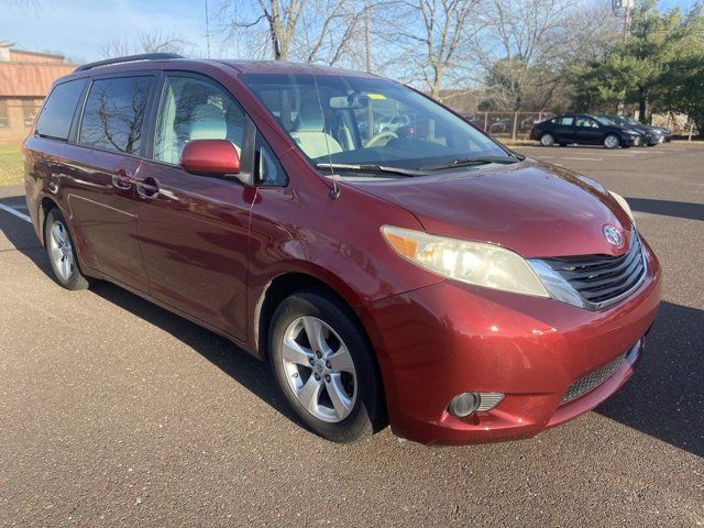 2012 Toyota Sienna LE