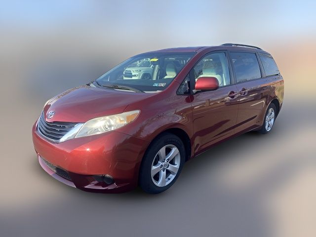 2012 Toyota Sienna LE