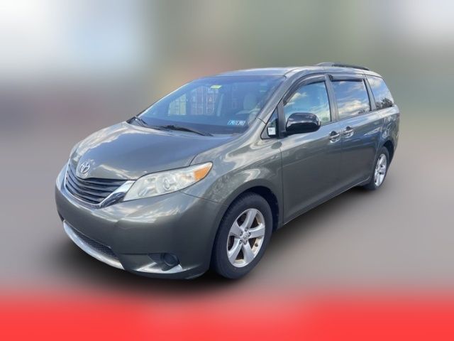 2012 Toyota Sienna LE