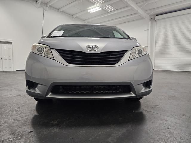 2012 Toyota Sienna LE