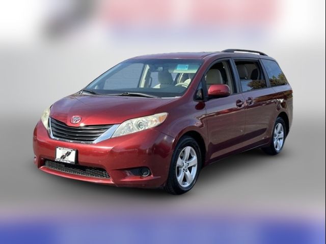 2012 Toyota Sienna LE Auto Access Seat