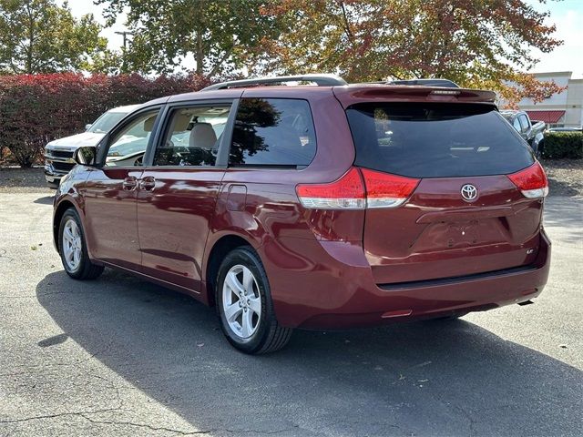 2012 Toyota Sienna LE Auto Access Seat