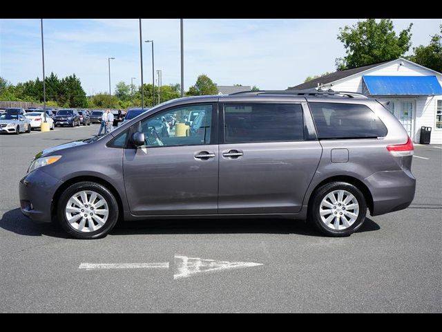 2012 Toyota Sienna 