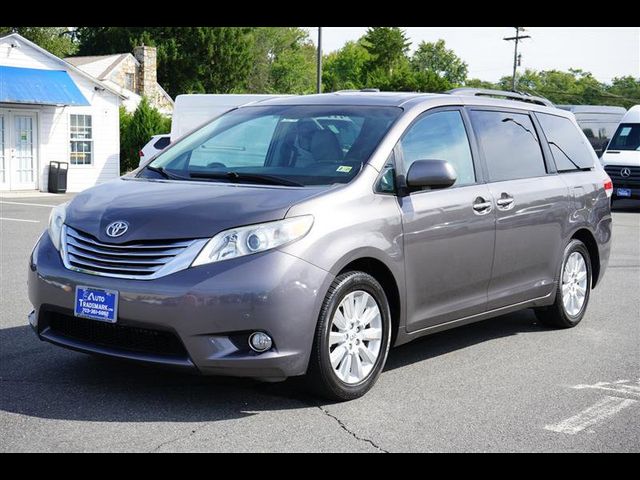 2012 Toyota Sienna 