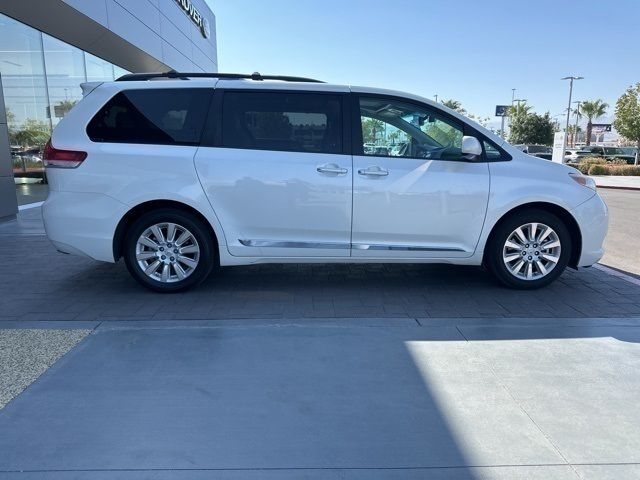 2012 Toyota Sienna XLE