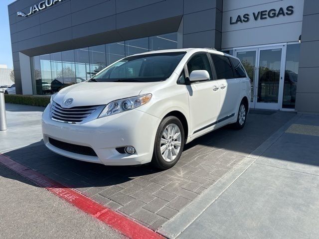 2012 Toyota Sienna XLE