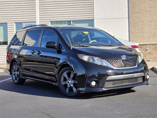 2012 Toyota Sienna SE