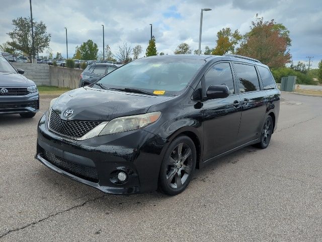 2012 Toyota Sienna SE