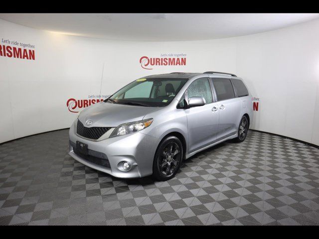 2012 Toyota Sienna SE