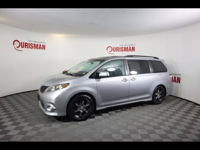 2012 Toyota Sienna SE