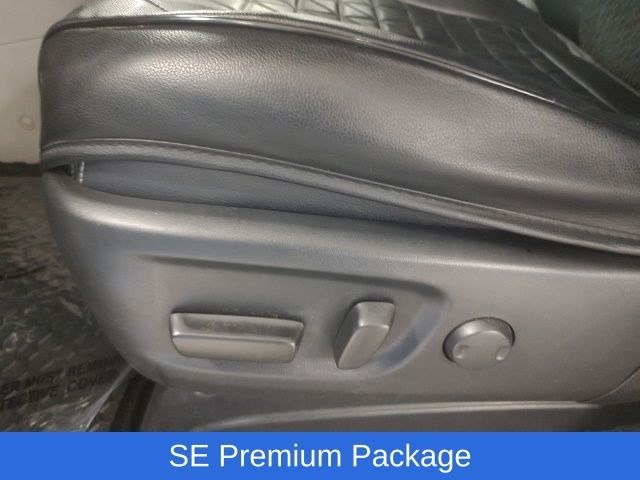 2012 Toyota Sienna SE