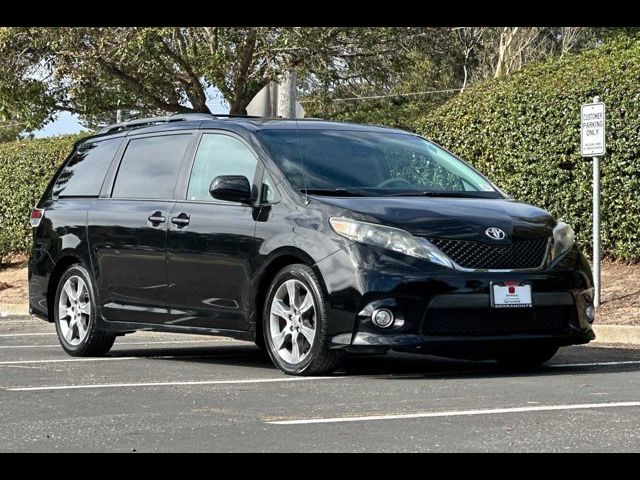 2012 Toyota Sienna SE