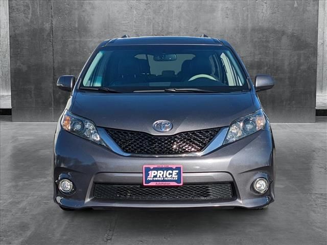 2012 Toyota Sienna SE