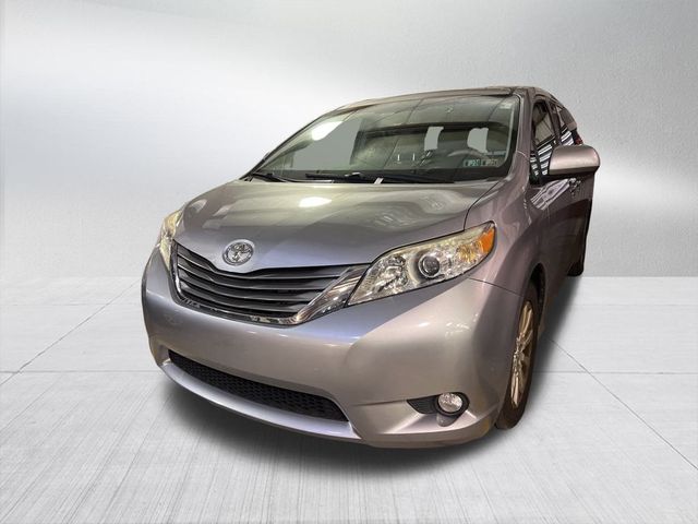 2012 Toyota Sienna XLE