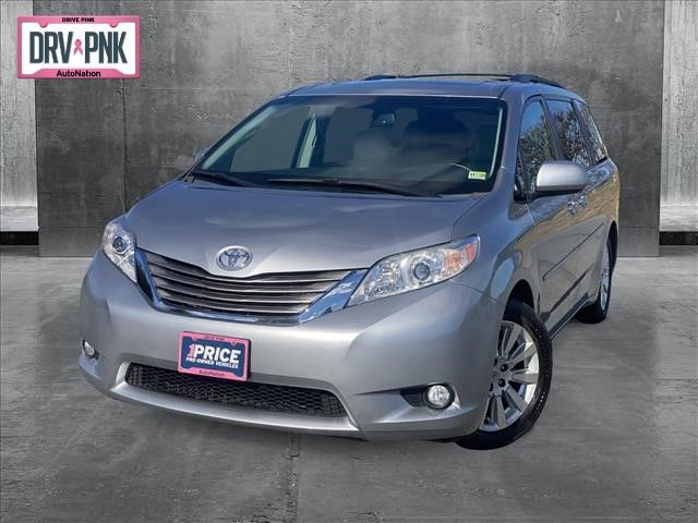 2012 Toyota Sienna XLE