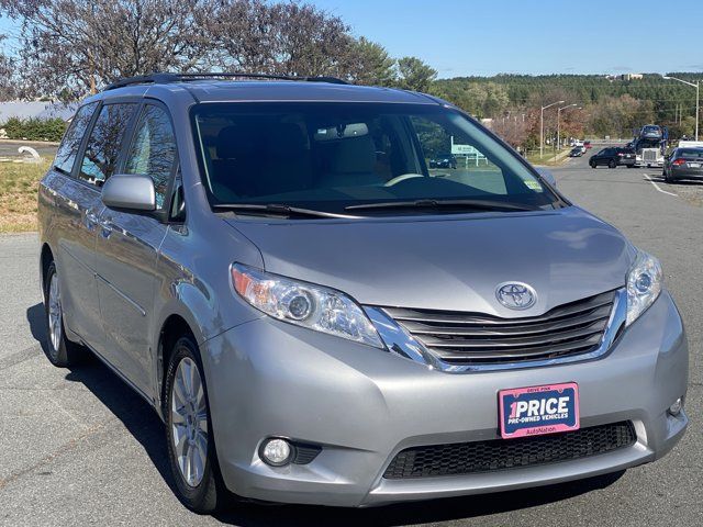 2012 Toyota Sienna XLE