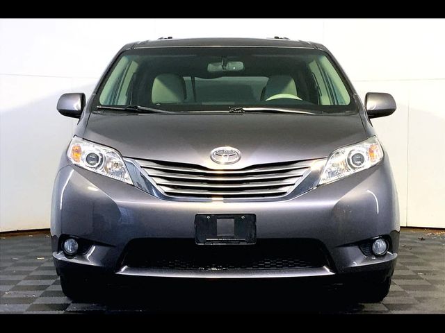 2012 Toyota Sienna XLE