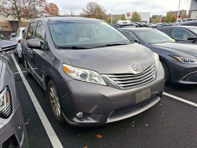 2012 Toyota Sienna XLE