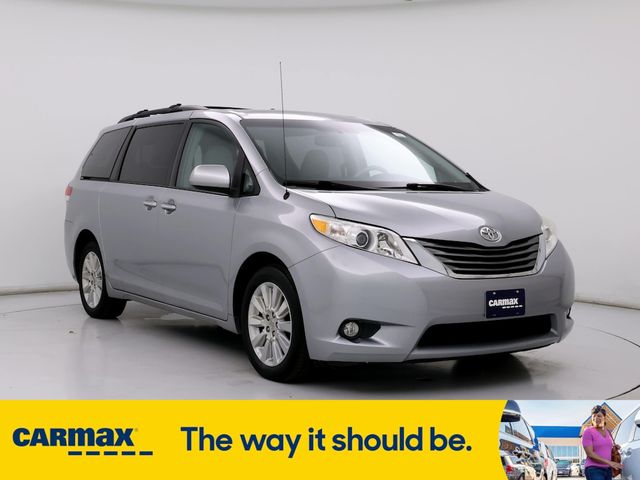 2012 Toyota Sienna XLE