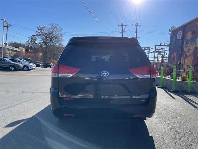 2012 Toyota Sienna XLE