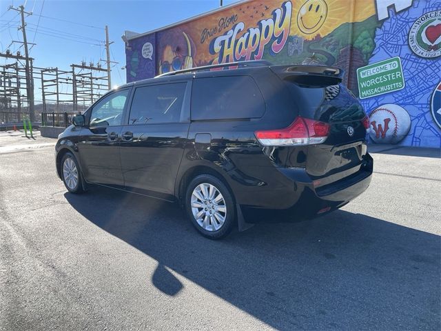 2012 Toyota Sienna XLE