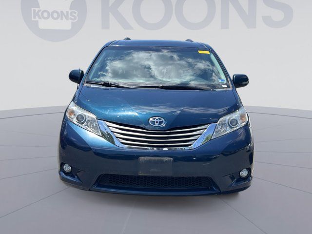 2012 Toyota Sienna XLE Auto Access Seat