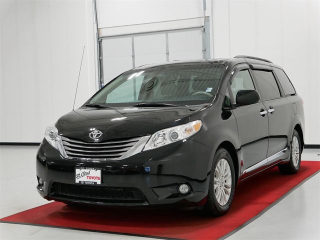 2012 Toyota Sienna XLE