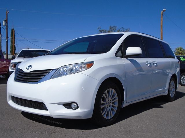 2012 Toyota Sienna XLE