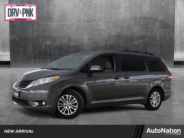 2012 Toyota Sienna XLE