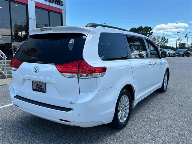 2012 Toyota Sienna XLE