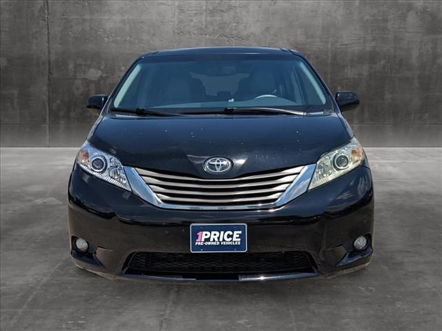 2012 Toyota Sienna XLE