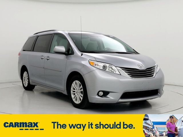 2012 Toyota Sienna XLE