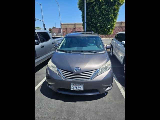 2012 Toyota Sienna XLE