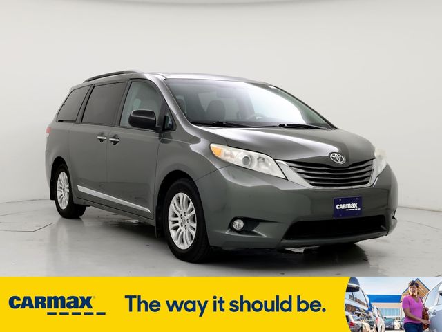 2012 Toyota Sienna XLE