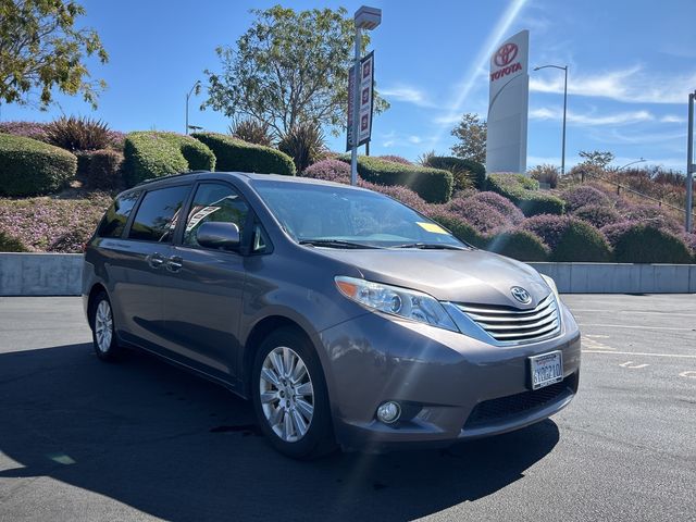 2012 Toyota Sienna XLE