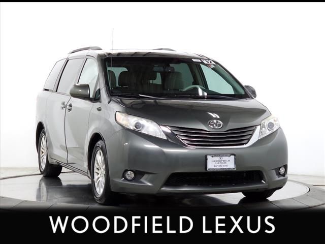 2012 Toyota Sienna XLE