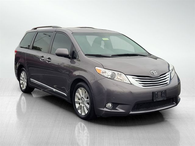 2012 Toyota Sienna XLE