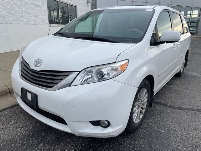 2012 Toyota Sienna XLE