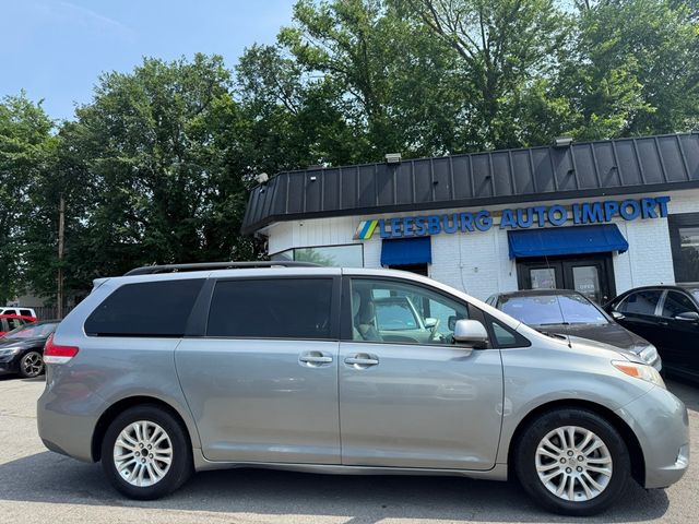 2012 Toyota Sienna XLE