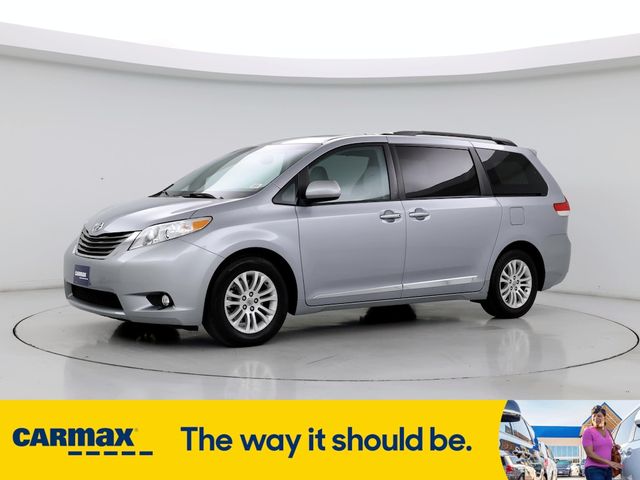 2012 Toyota Sienna XLE