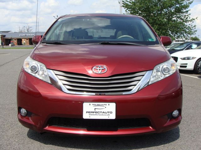 2012 Toyota Sienna 