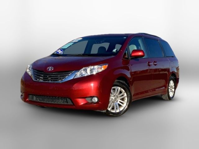 2012 Toyota Sienna XLE