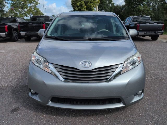 2012 Toyota Sienna XLE