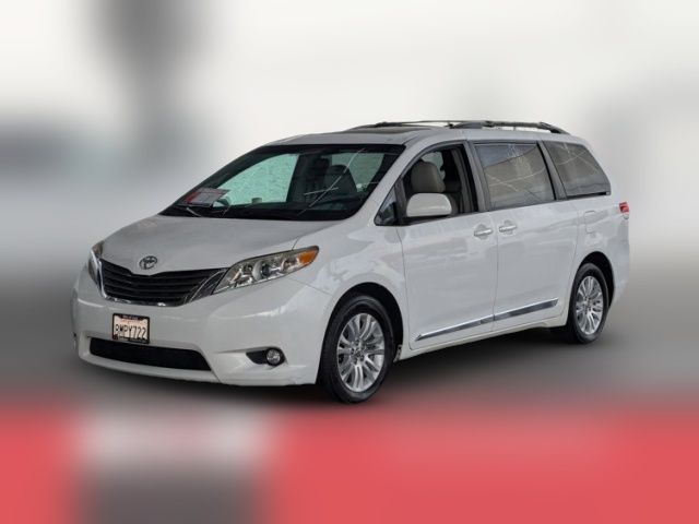 2012 Toyota Sienna XLE