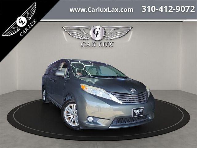 2012 Toyota Sienna 