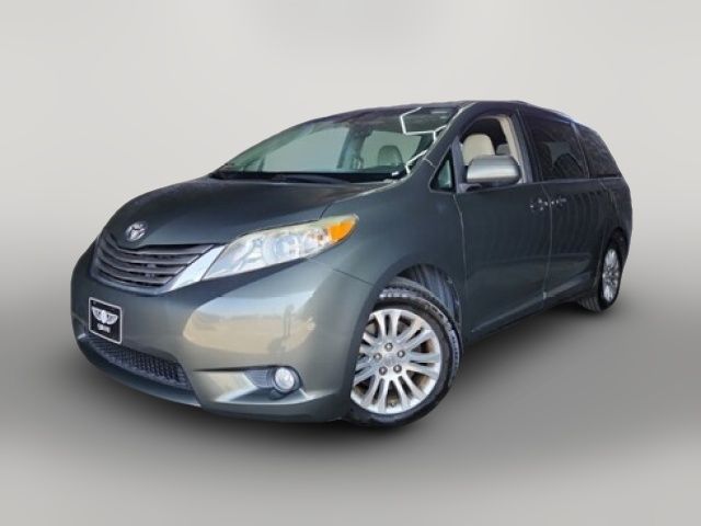 2012 Toyota Sienna 