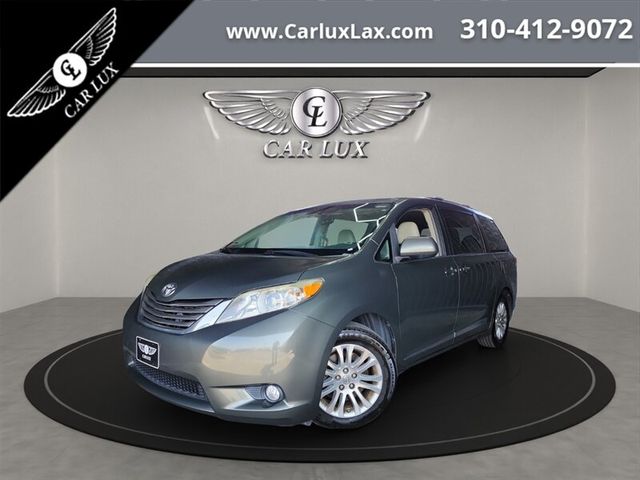 2012 Toyota Sienna 