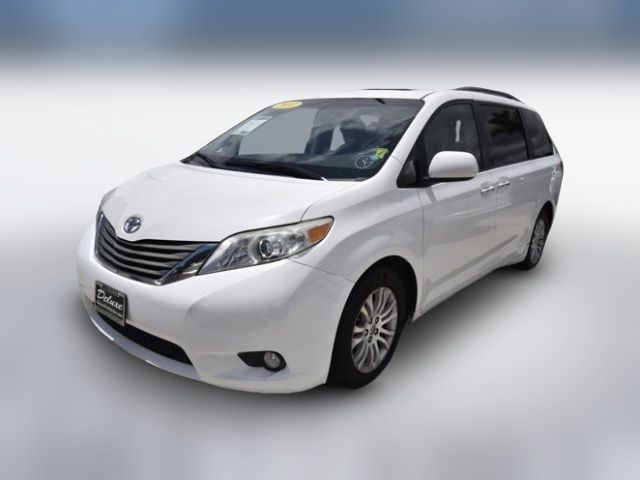 2012 Toyota Sienna 