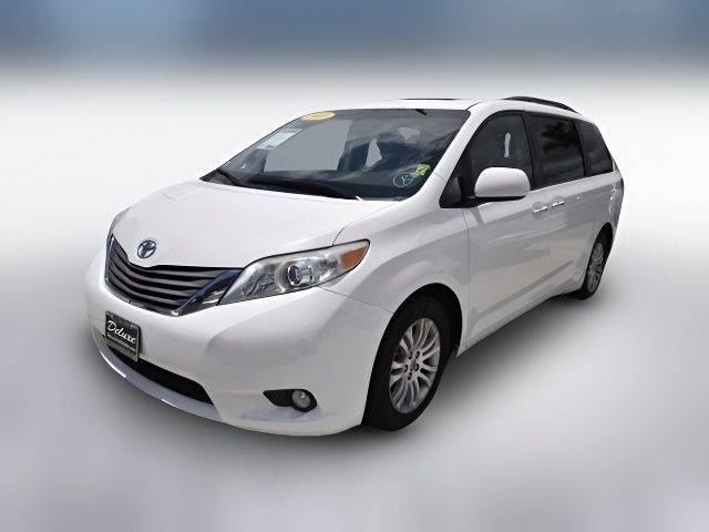 2012 Toyota Sienna 